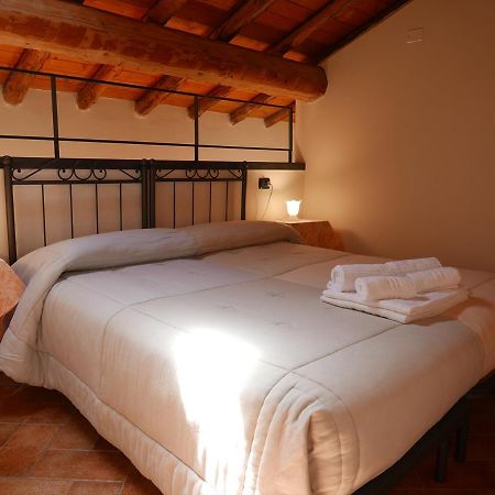 Agriturismo La Staffa Валеджо-суль-Минчо Экстерьер фото